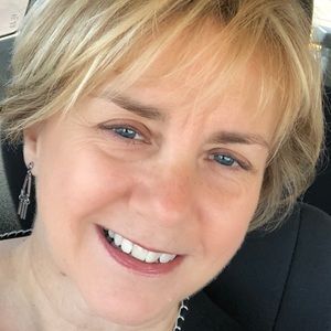 Meet your Posher, Janis